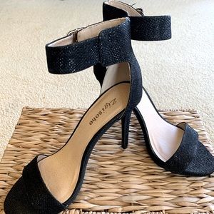 Black subtle glitter high heel sandal